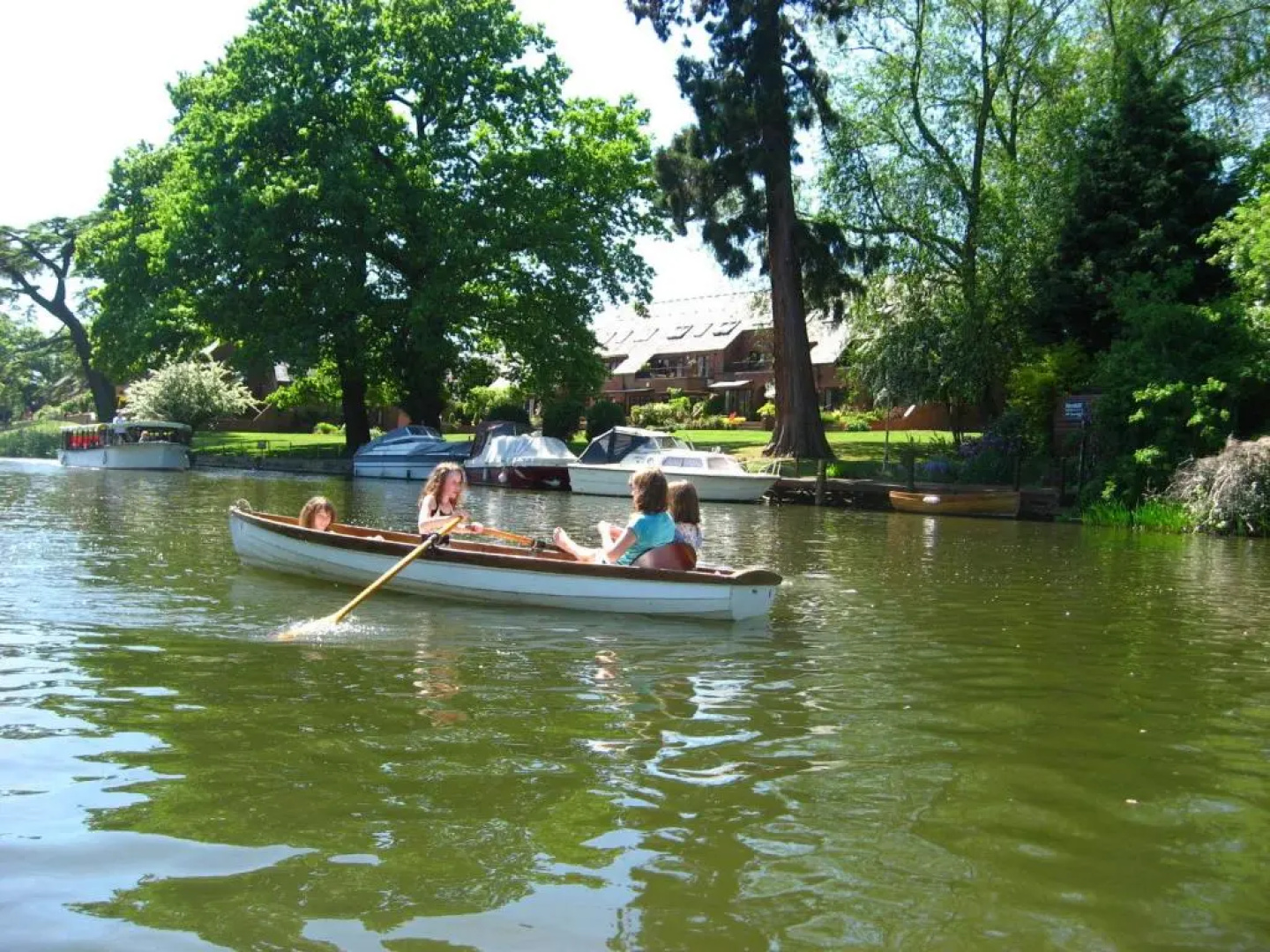 Bend in the River Lodge