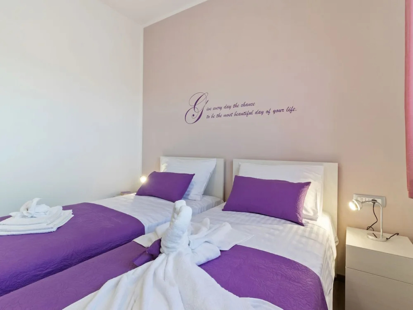 Serene Holiday Home in Novigrad with Private Pool