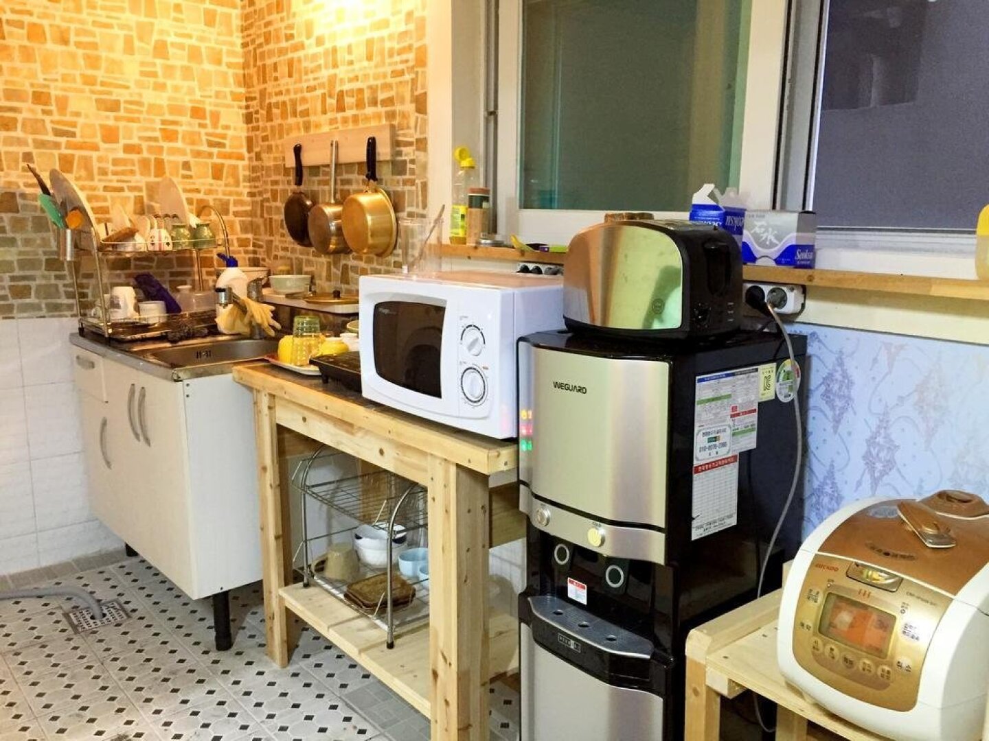 Hurrah in Seaside 344726 by RedAwning