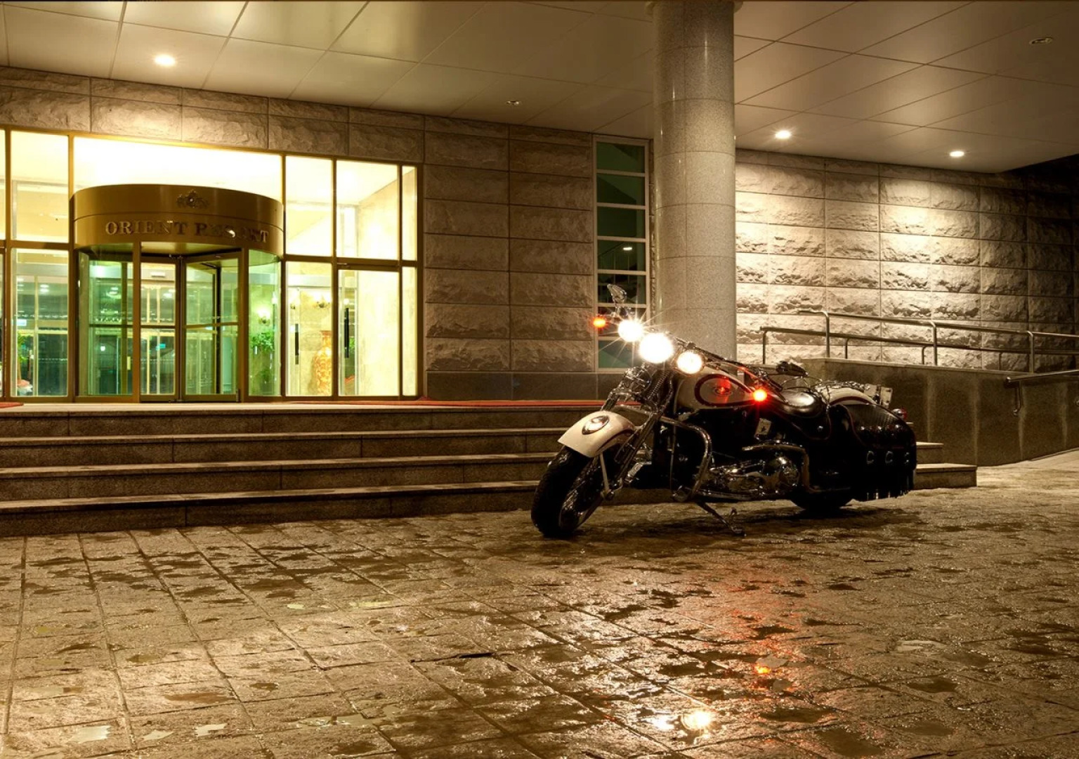 Orient Hotel & Resort