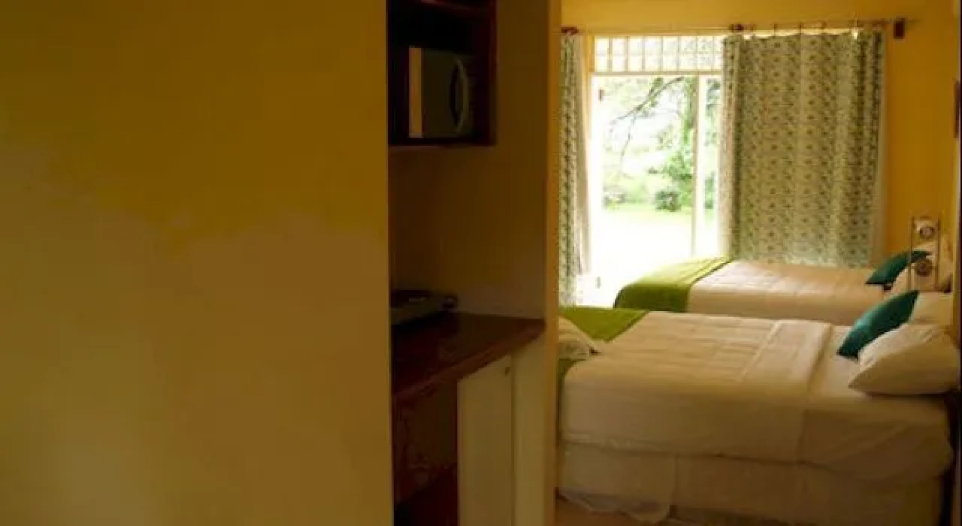 Canoe Bay Beach Resort