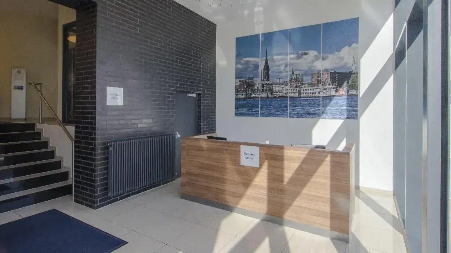 Premier Inn Hamburg City Alster