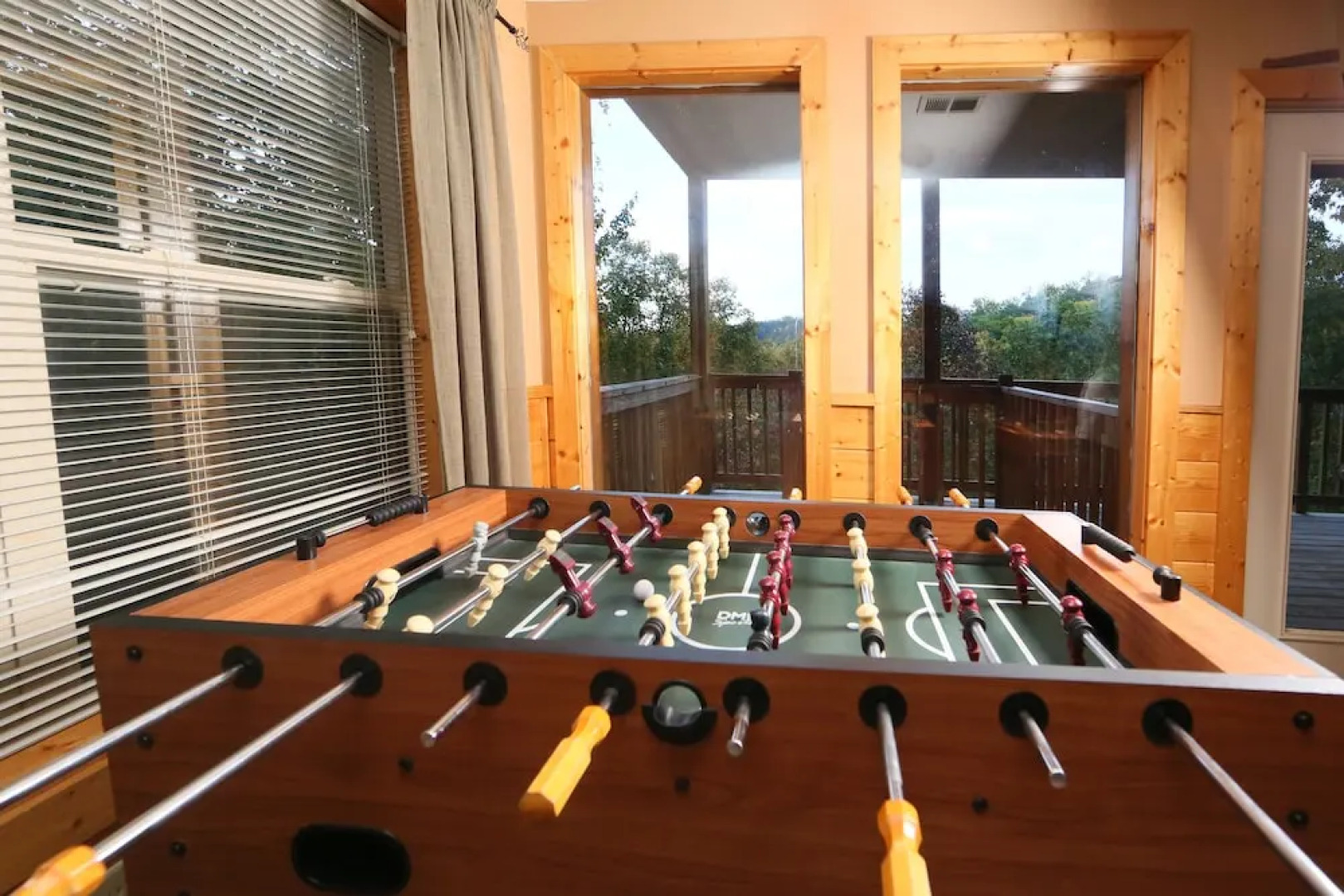 Mountain Shadow Lodge - Six Bedroom Cabin