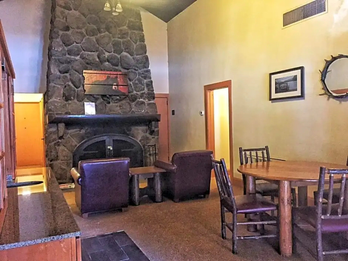 Overlook Lodge and Stone Cottages at Bear Mountain