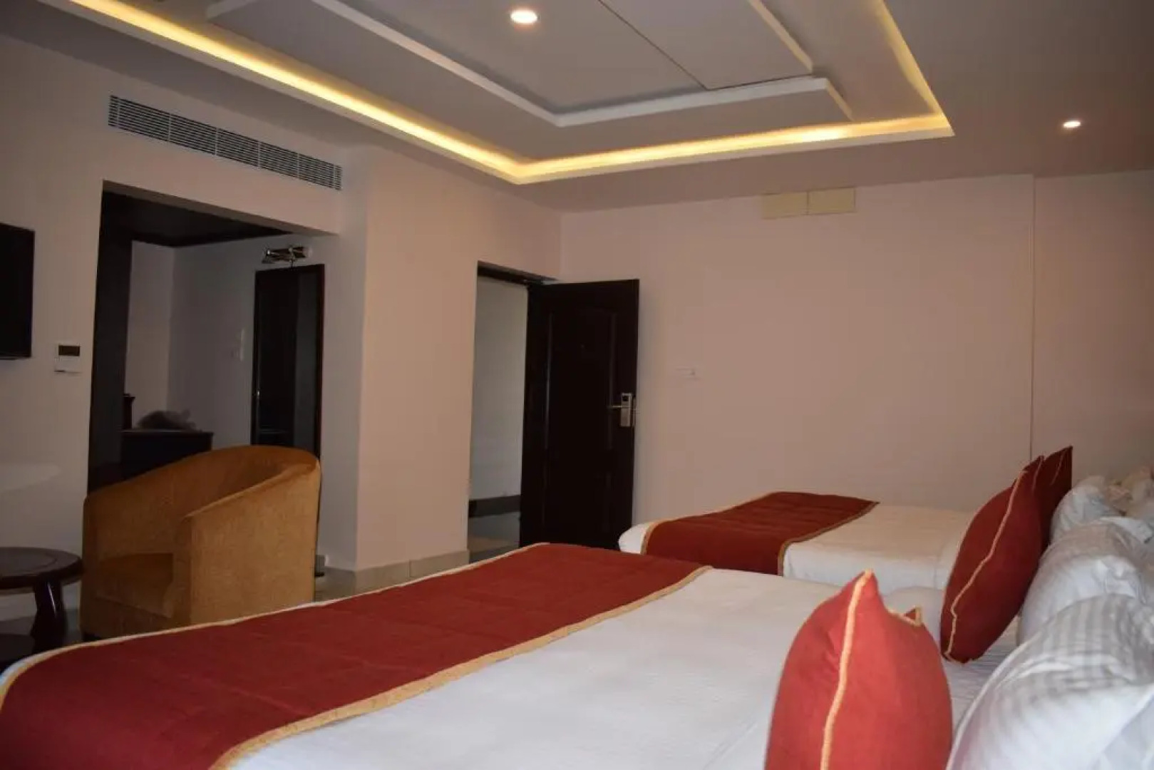 White Pearl Residency