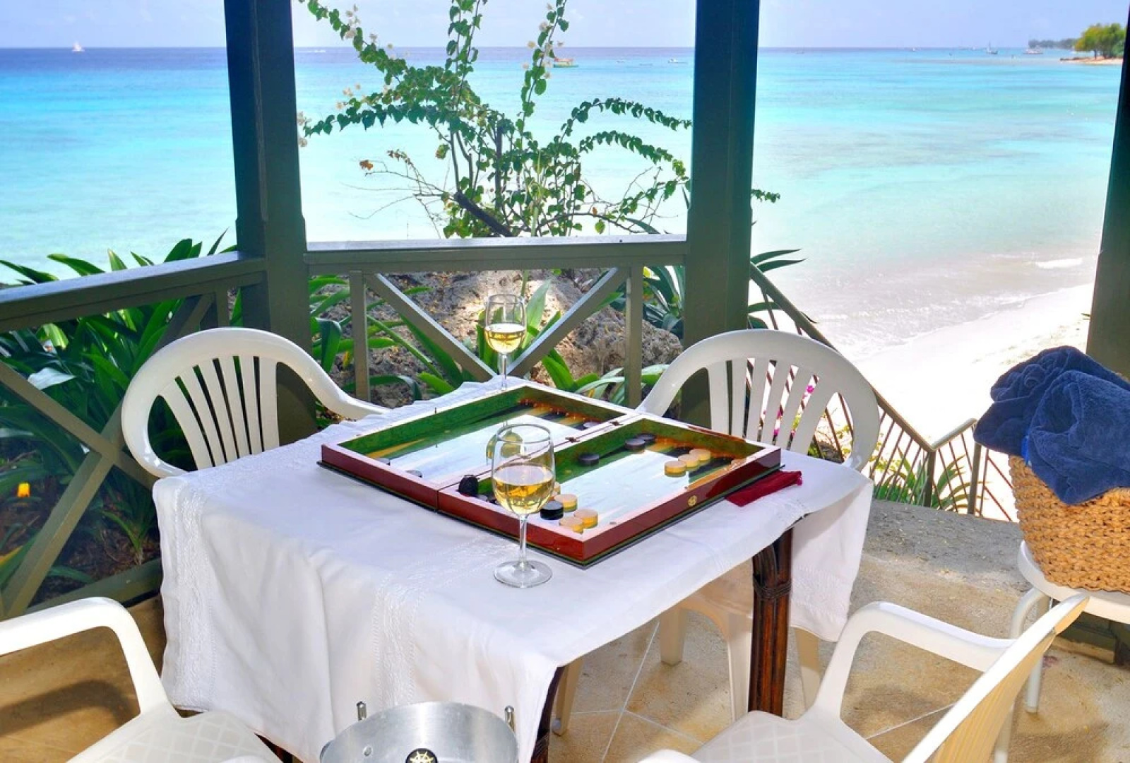 Secret Cove 4 by Altman