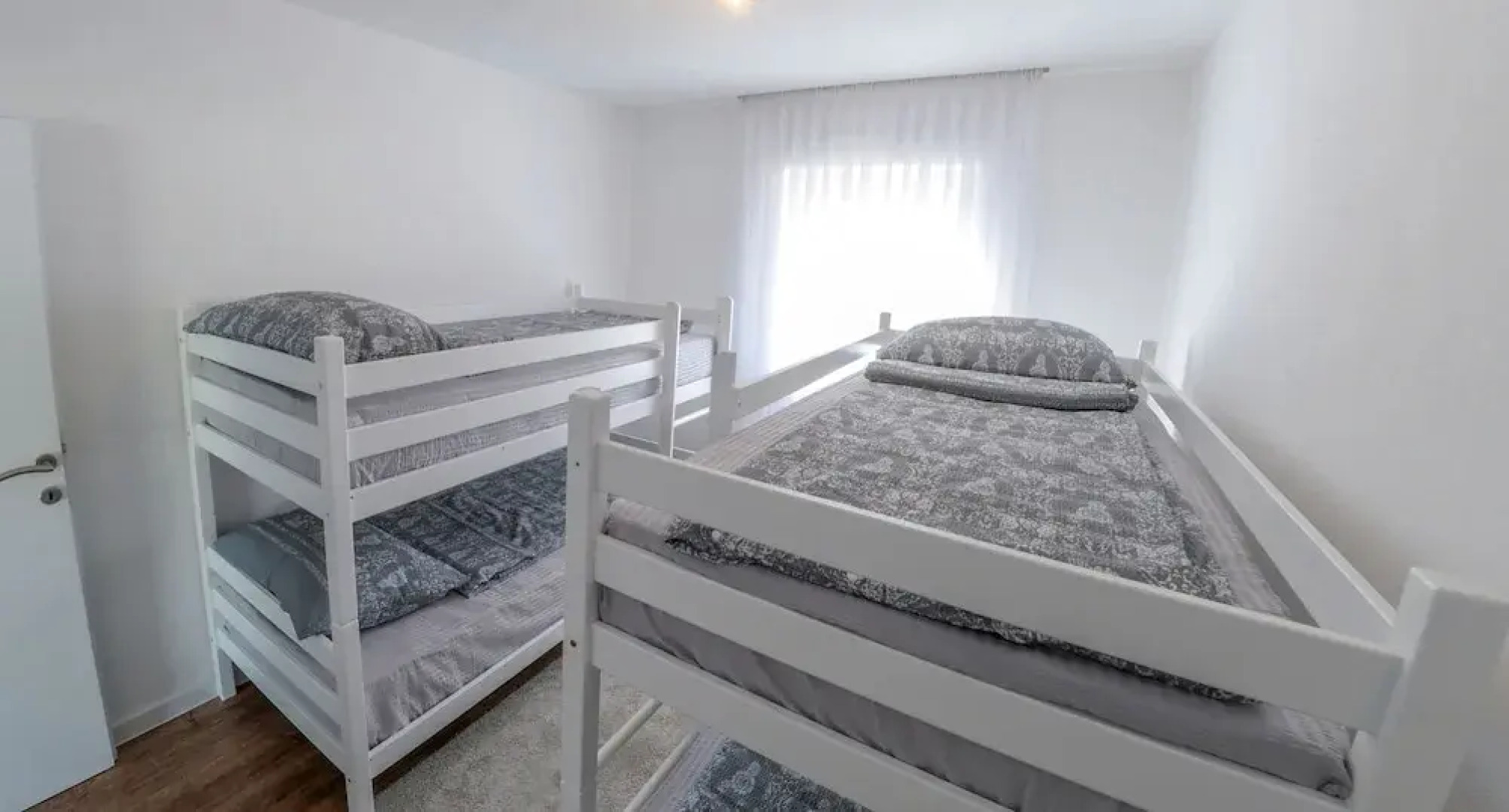 Sweet Retreat-Buna Riverside with pool