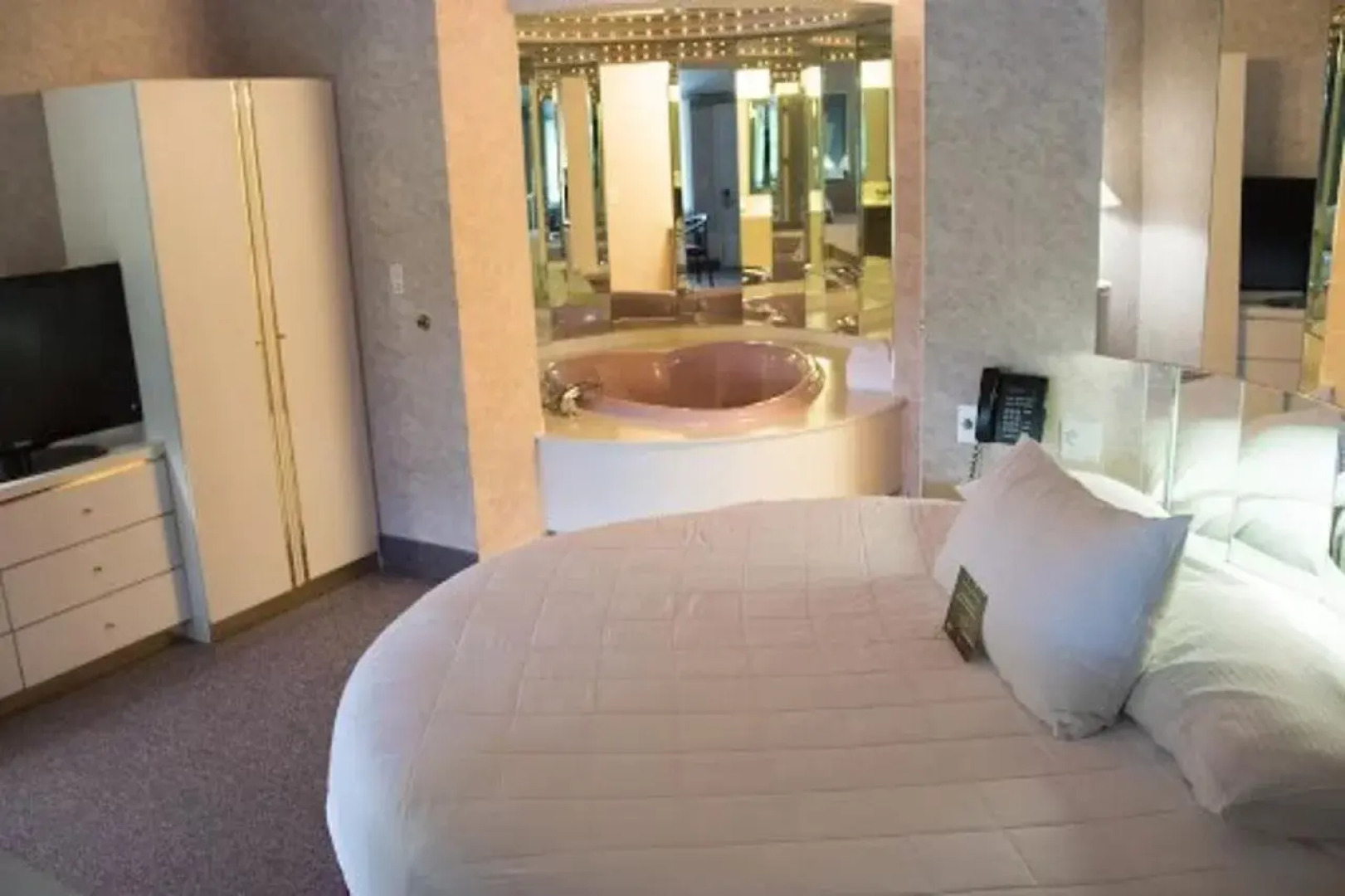 Pocono Palace Resort