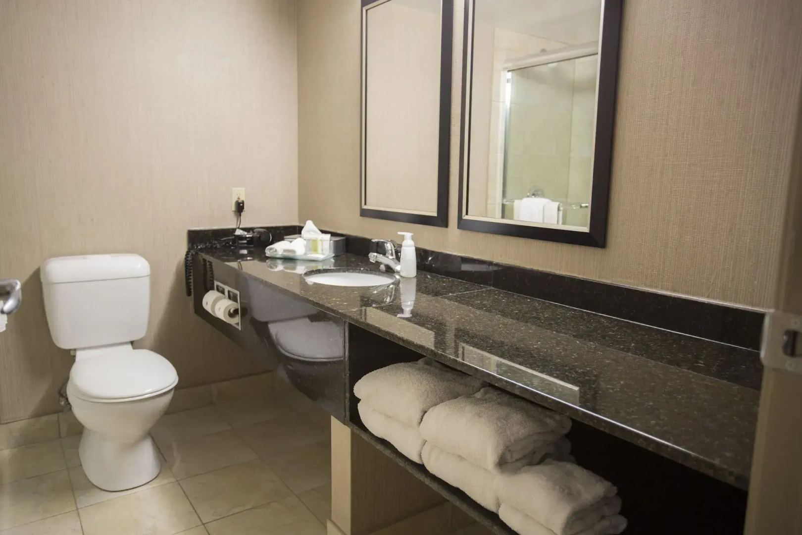 Superior Inn Hotel and Conference Centre Thunder Bay
