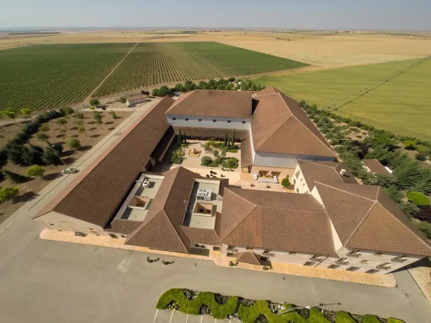Hotel de Bodegas Hacienda Albae