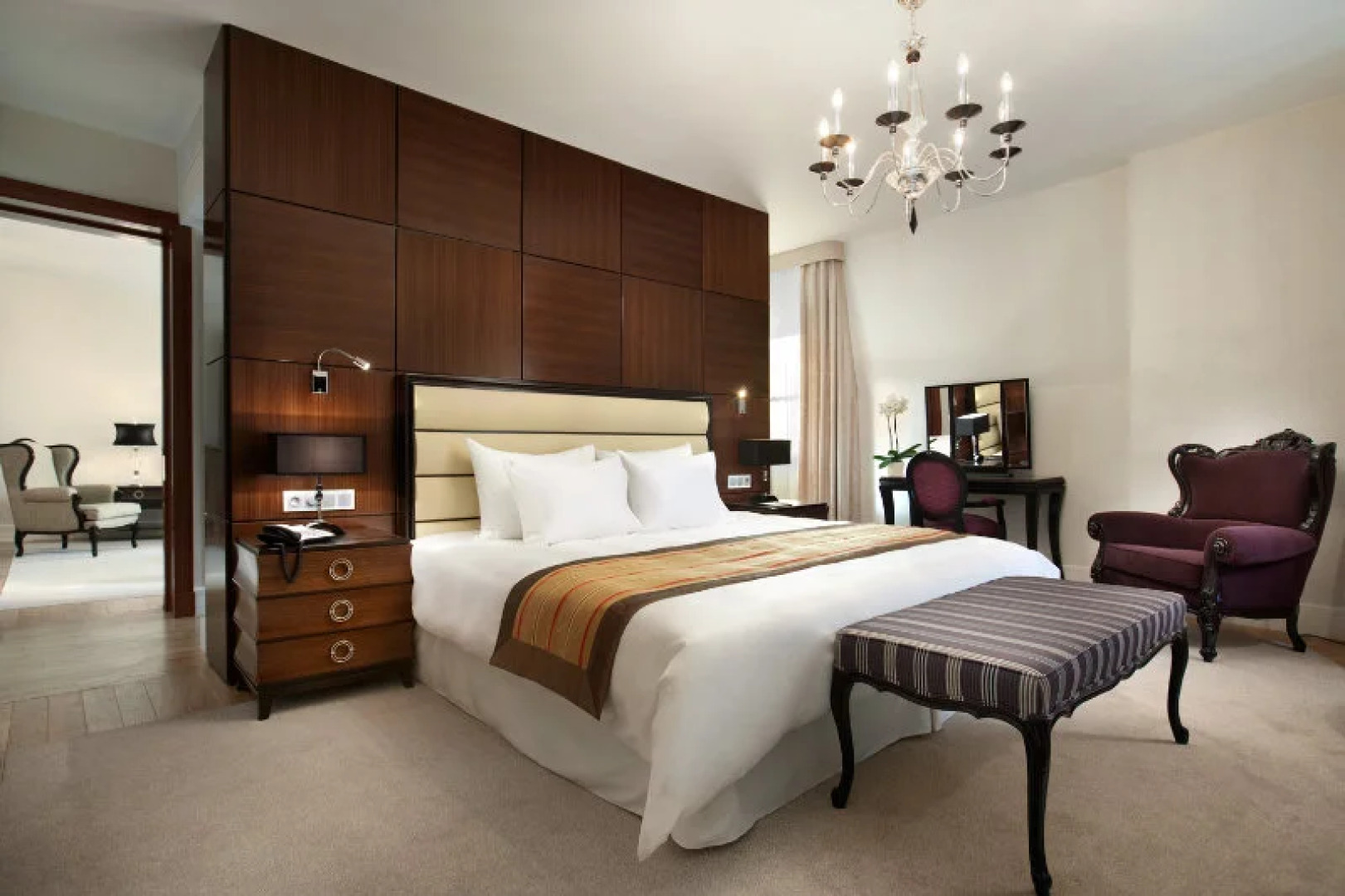 Grand Hotel Vilnius, Curio Collection by Hilton