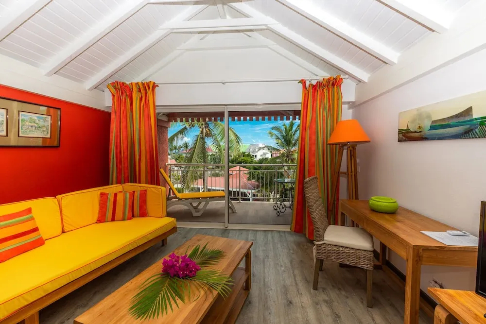 Palm Court Residence & Hotel at Orient Beach