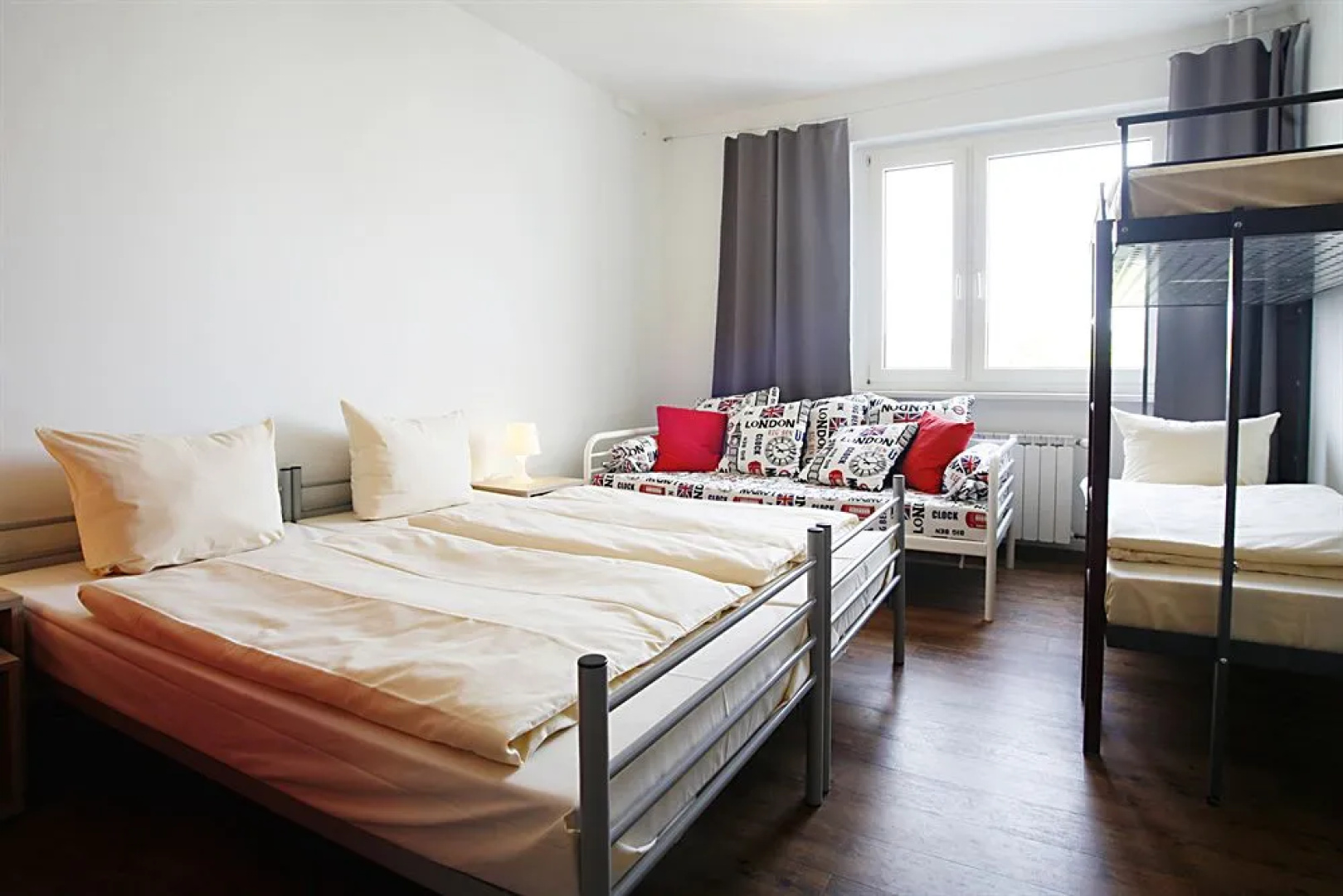 Happy Bed Hostel