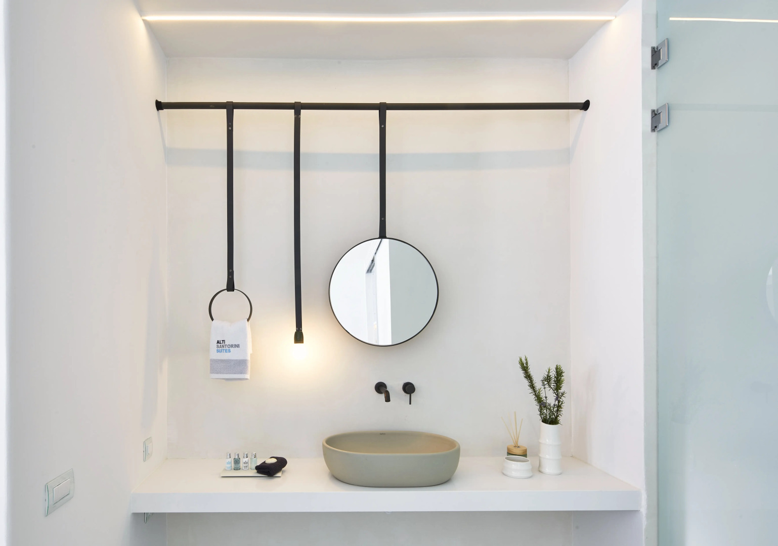 Alti Santorini Suites