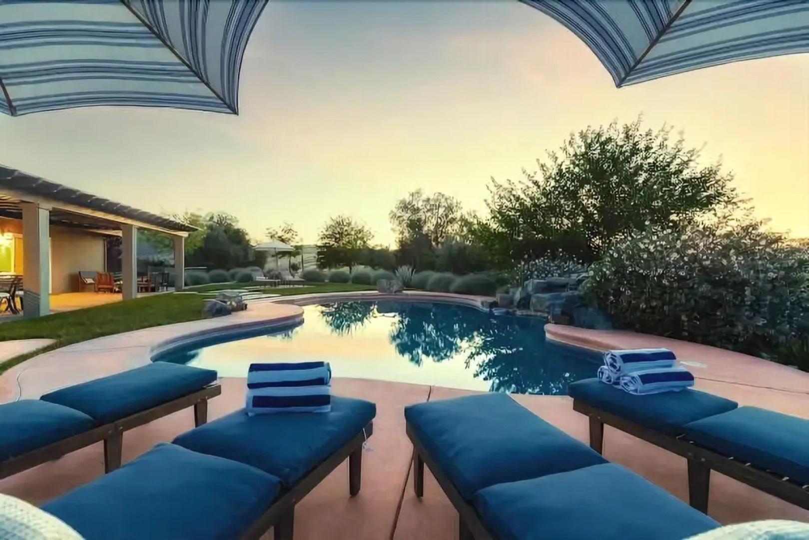 Mustang by AvantStay |  Secluded Getaway w/ Vineyard Views & Pool