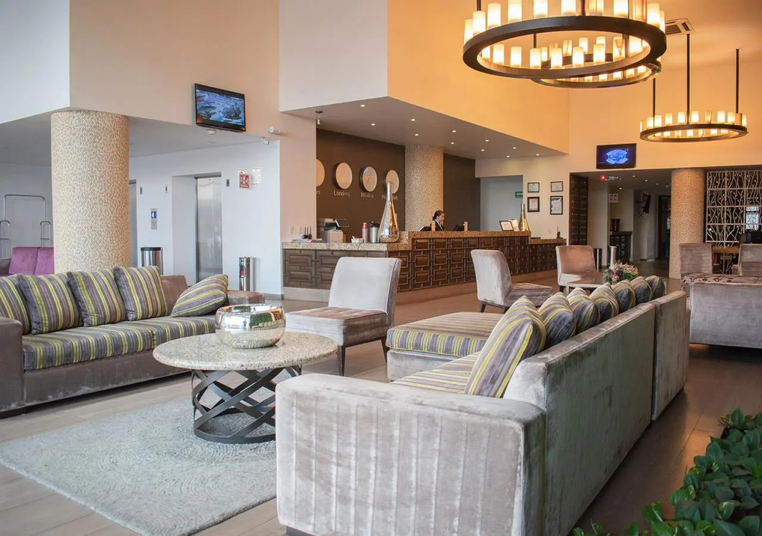 Hotel Plaza Stadium