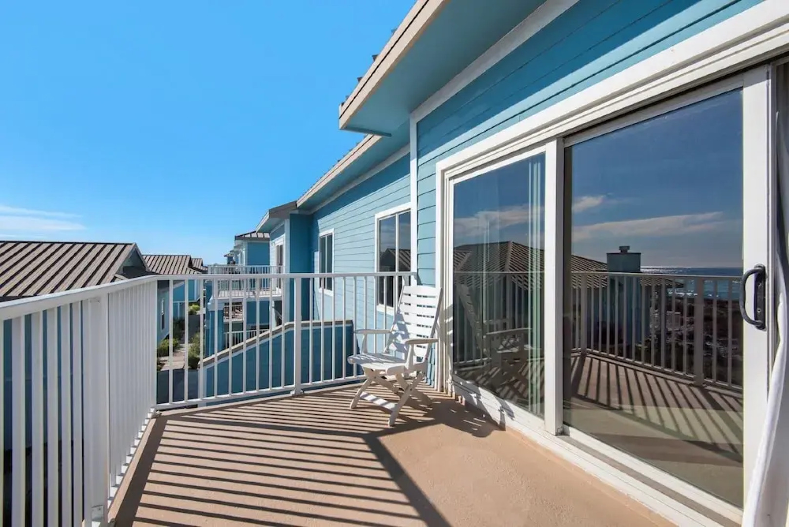 Portside S "beauty And The Beach" 3 Bedroom Townhouse by RedAwning