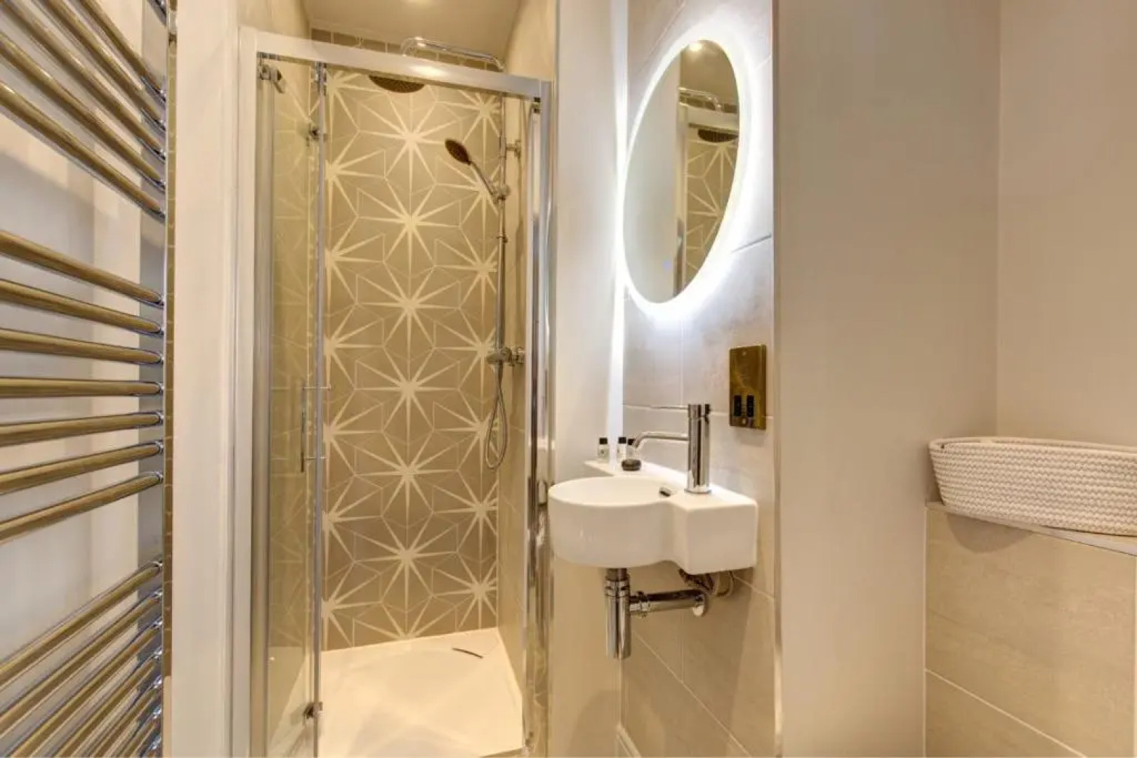 The Railway Hotel by Barefoot Retreats