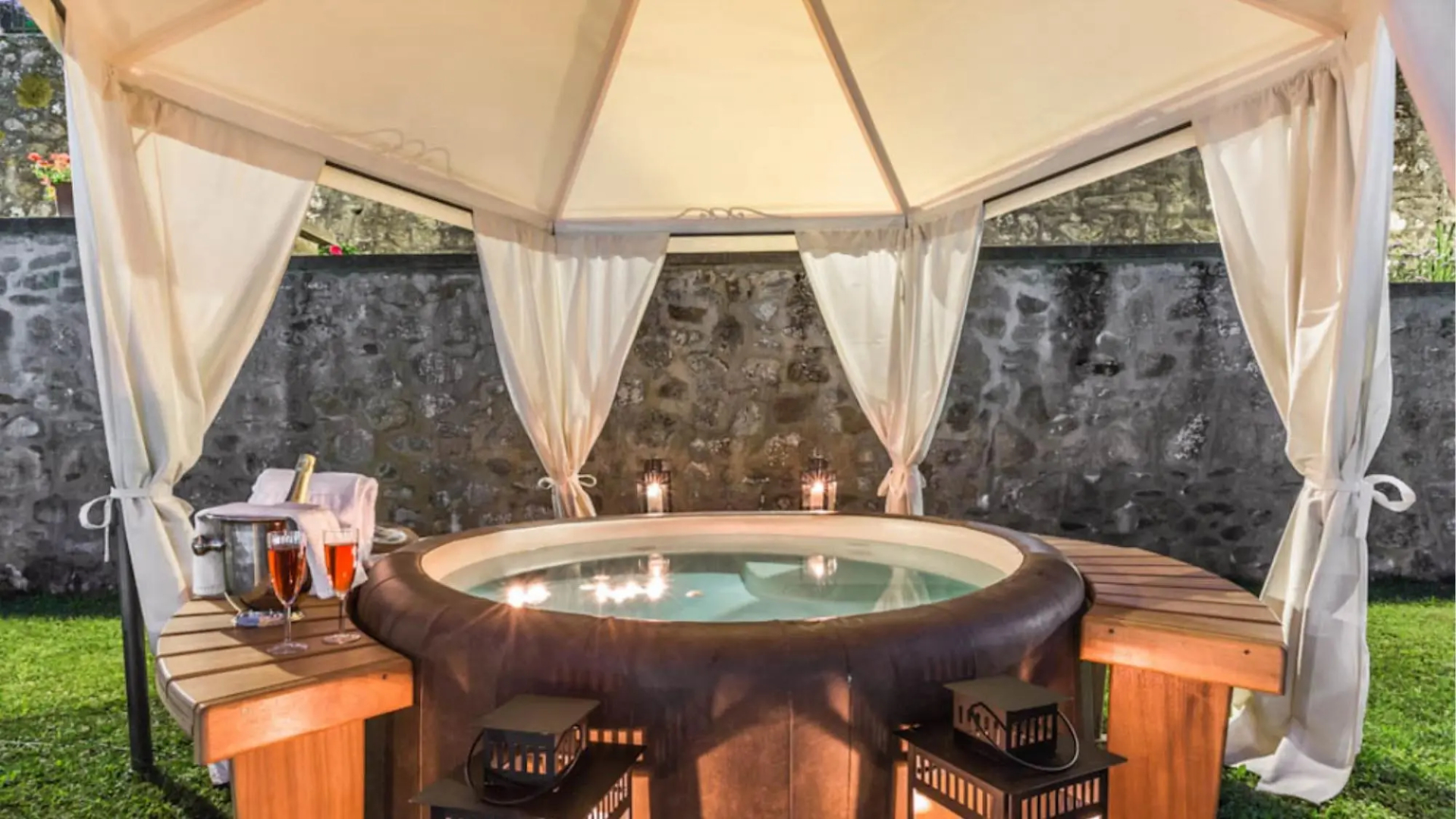 Splendid Villa for 12 Pool Outdoor Jacuzzi 25-hectare Park Hunting Fishing-palazzo Delle Rose