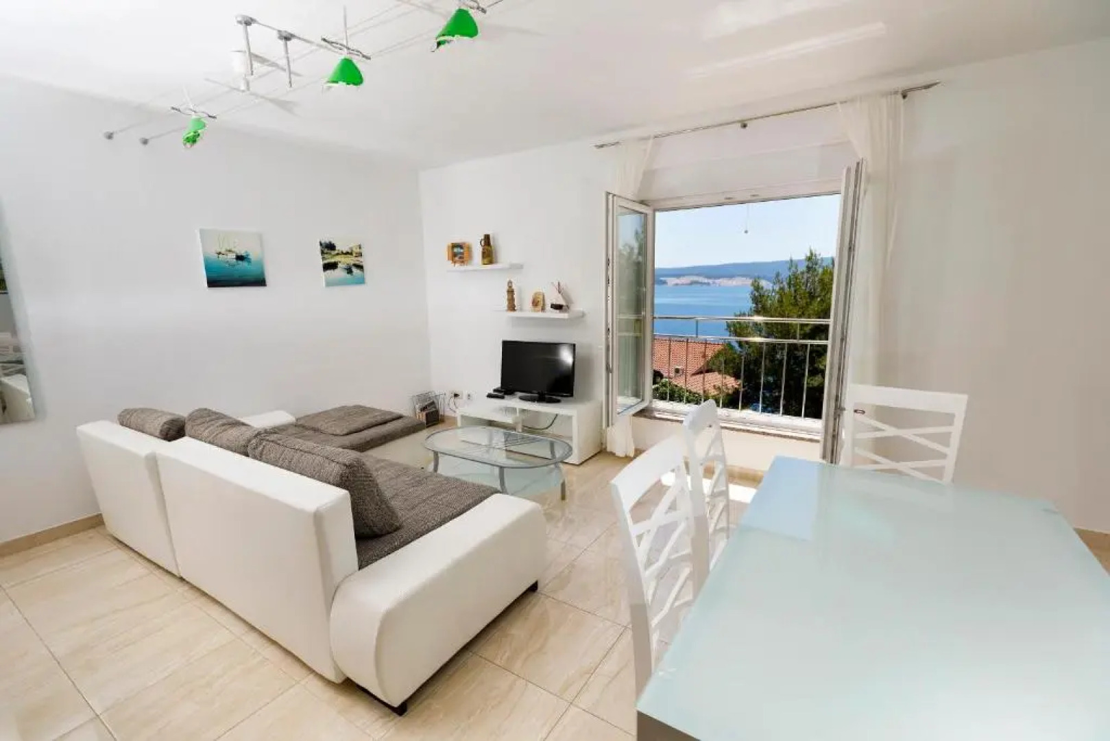 Apartments Sara & Nina