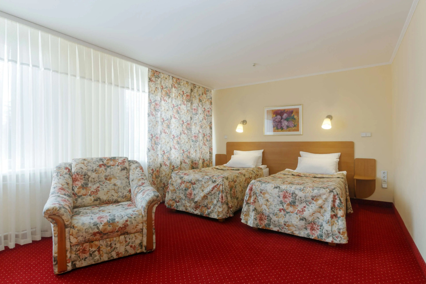 Отель «Надия»