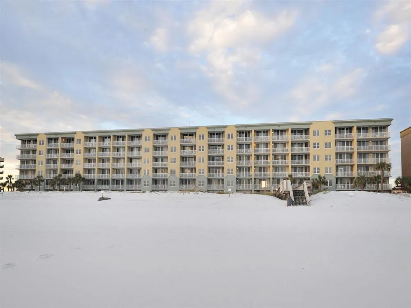 Waters Edge 310 by RedAwning