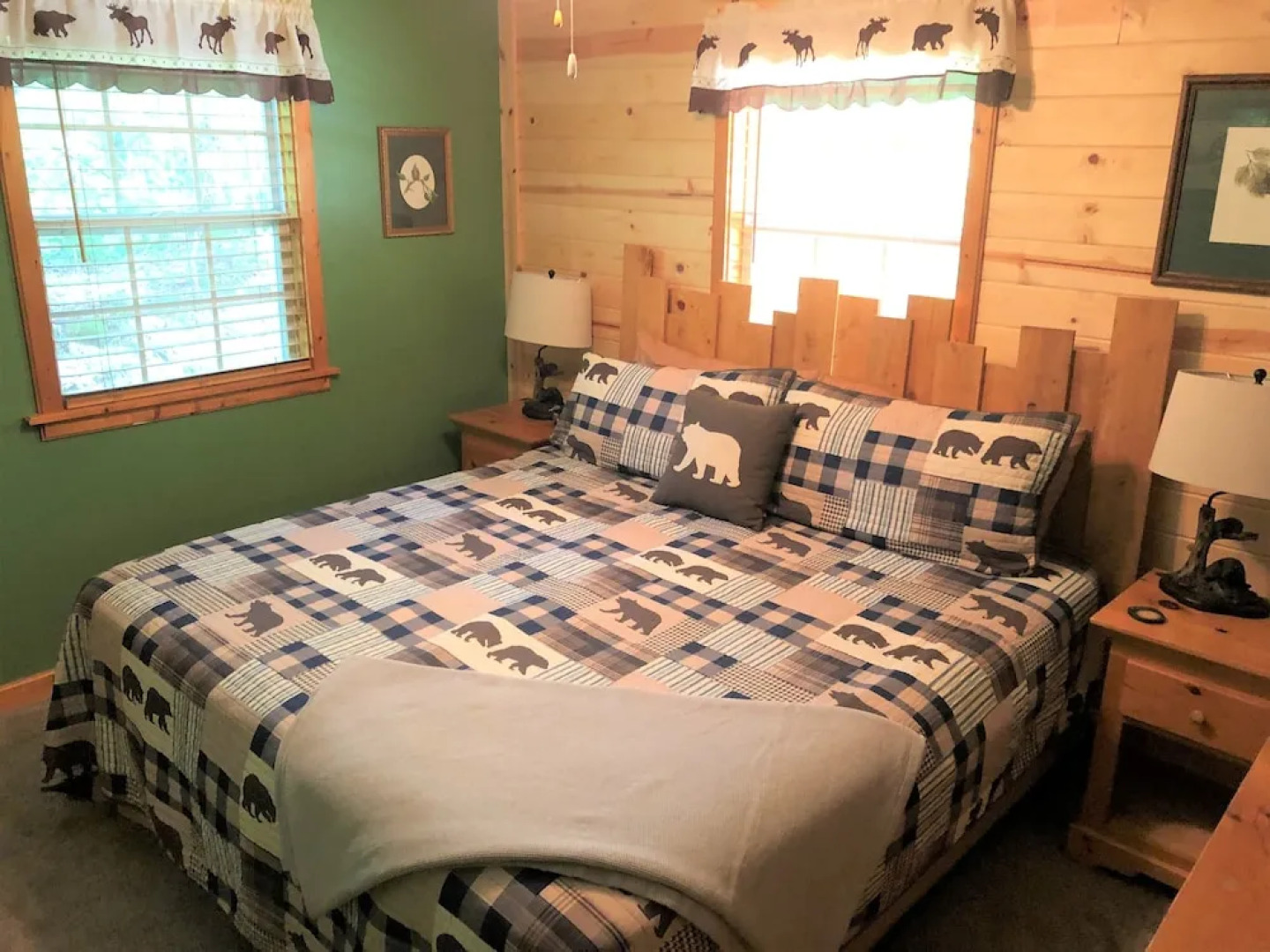 Amazing Dreams 2 Bedroom Cabin by RedAwning