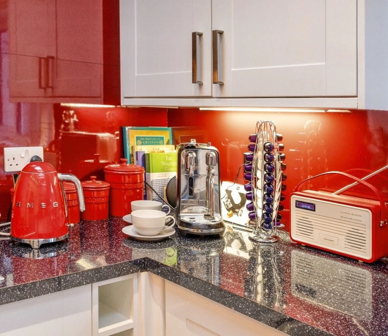 Warm and Welcoming Villa, Perfect Home From Home