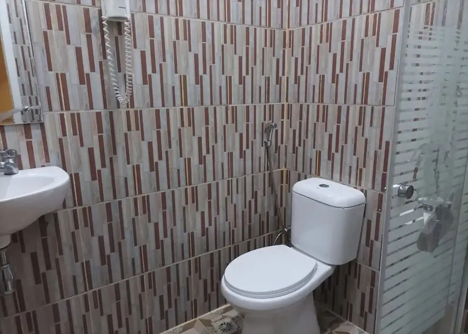 Robbani Edotel Liwa Syariah