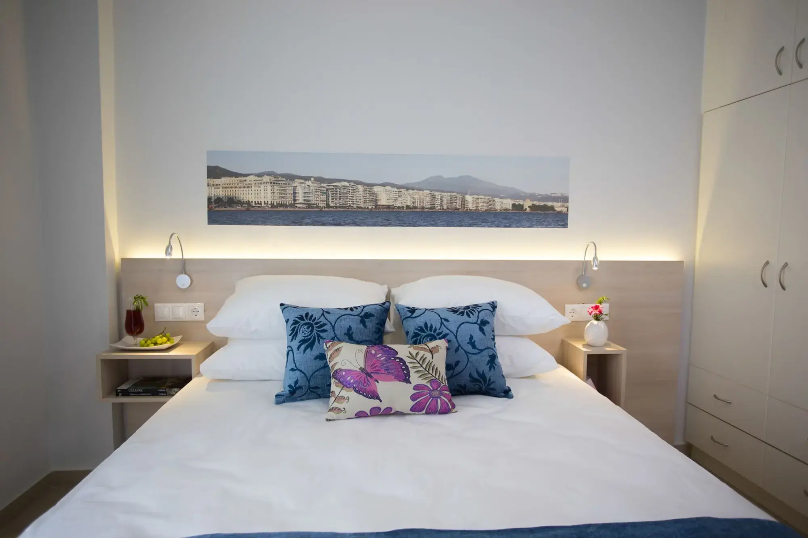 Polis Apartments