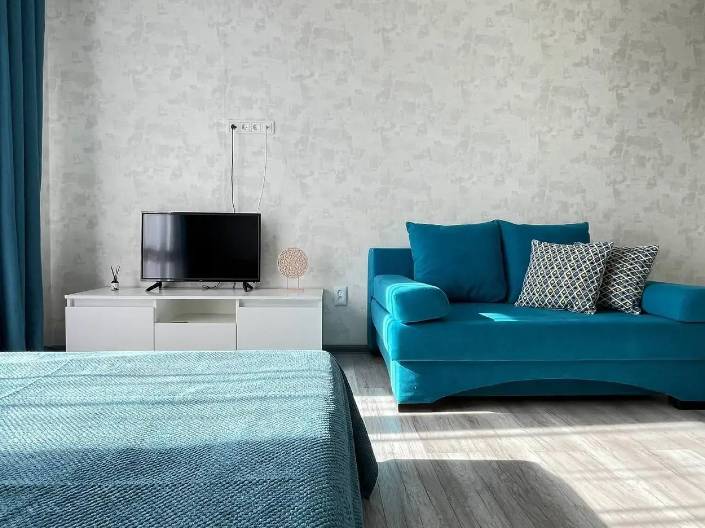 Romlex Apartments (Ромлекс) на улице Вице-адмирала Воронцова 9