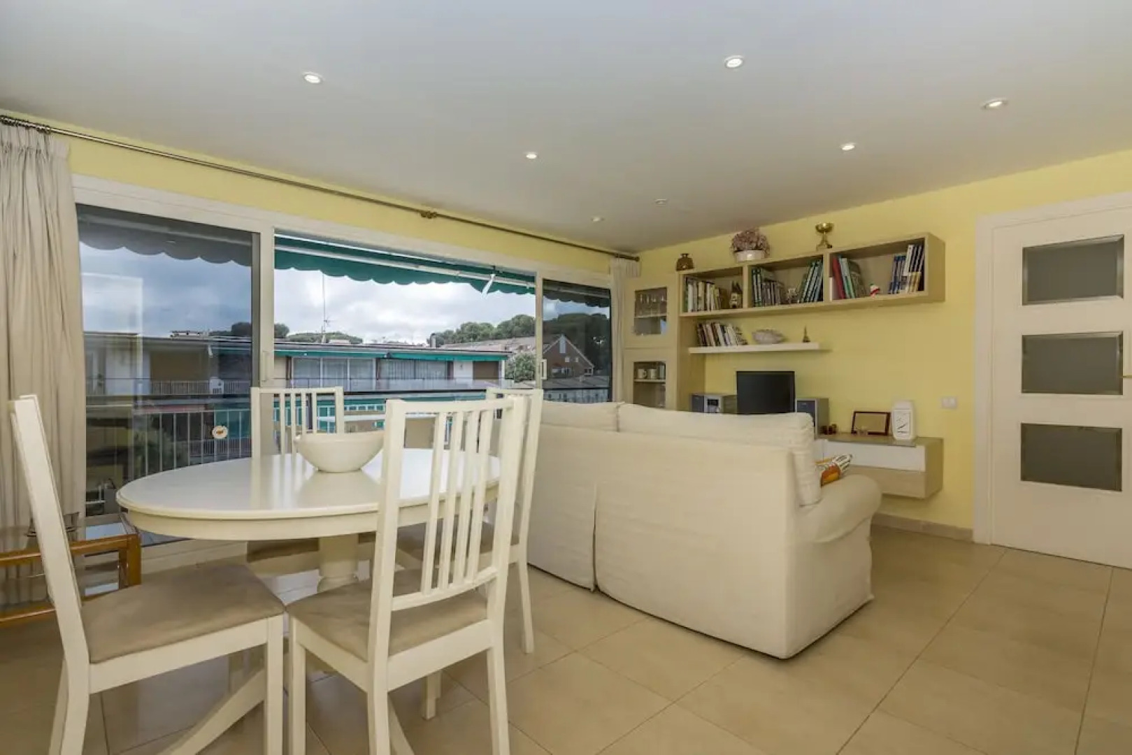 HomeHolidaysRentals Balis - Costa Barcelona