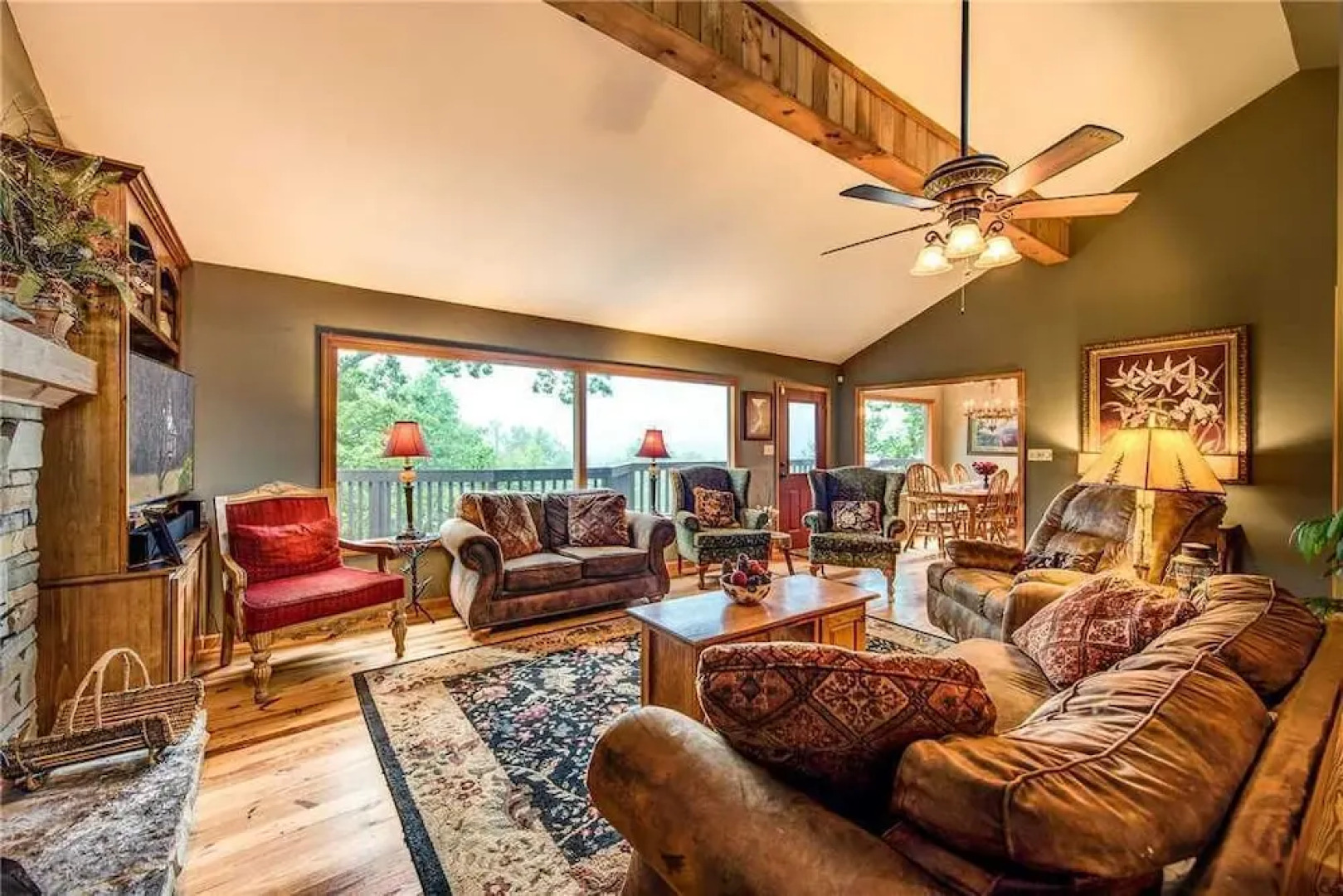 Stand In Awe 4 Bedroom Home with Hot Tub