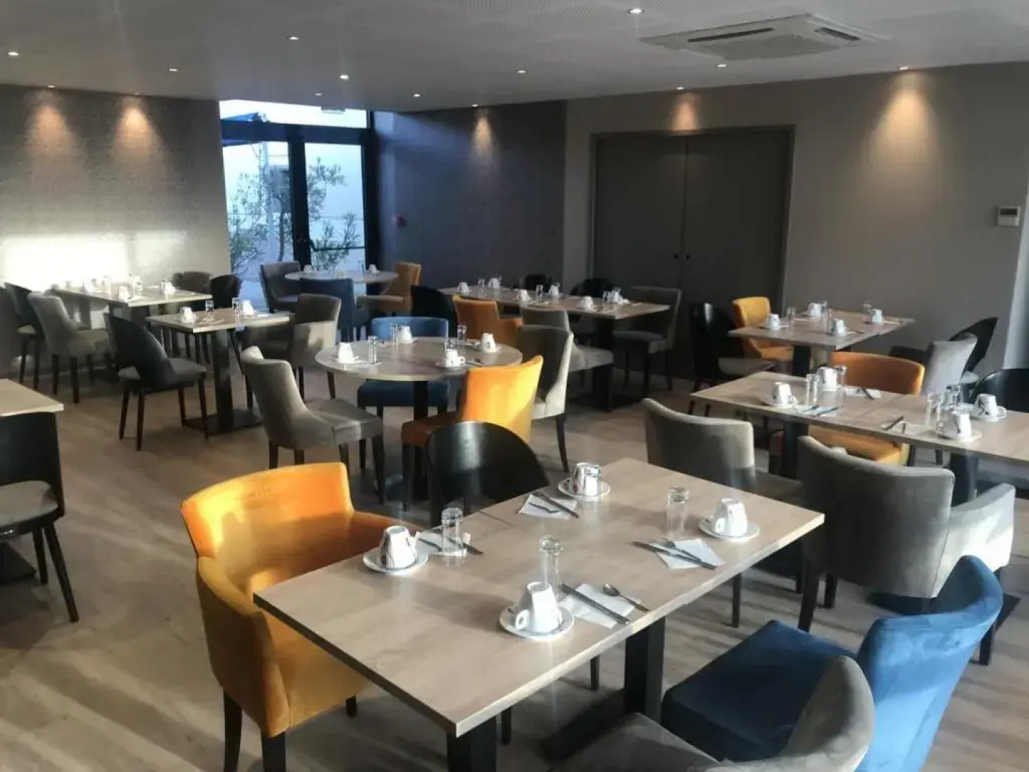 The Originals City, Hôtel Hélios