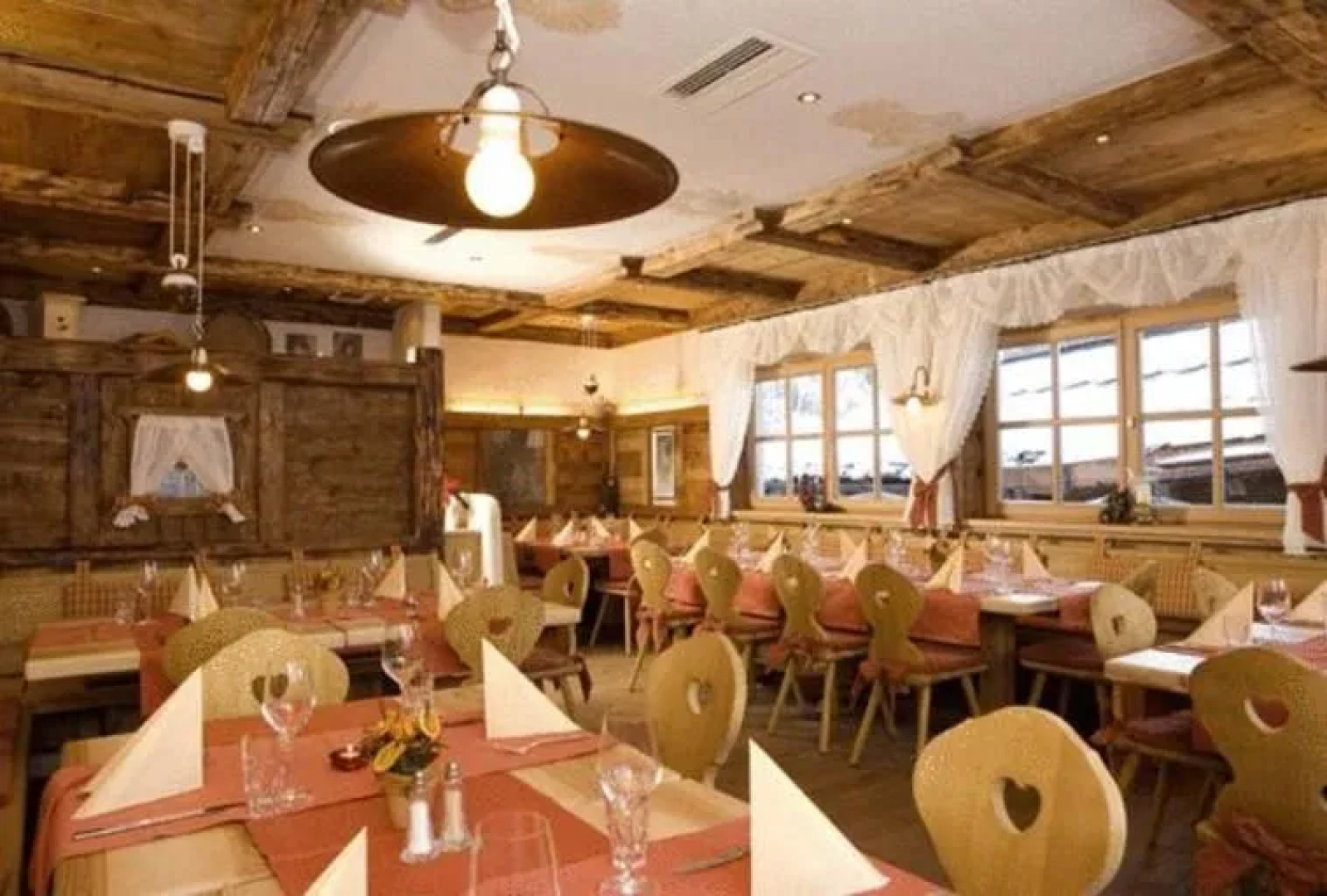 Hotel Astrid - Ski In & Ski Out