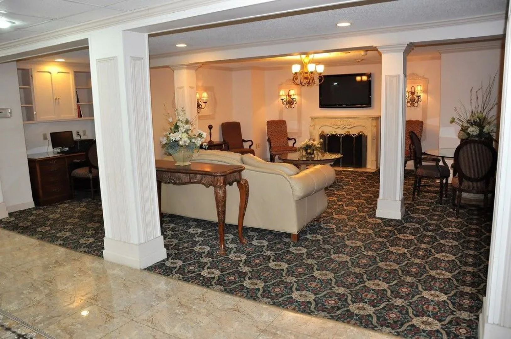 Mangnuson Hotel East Sandusky