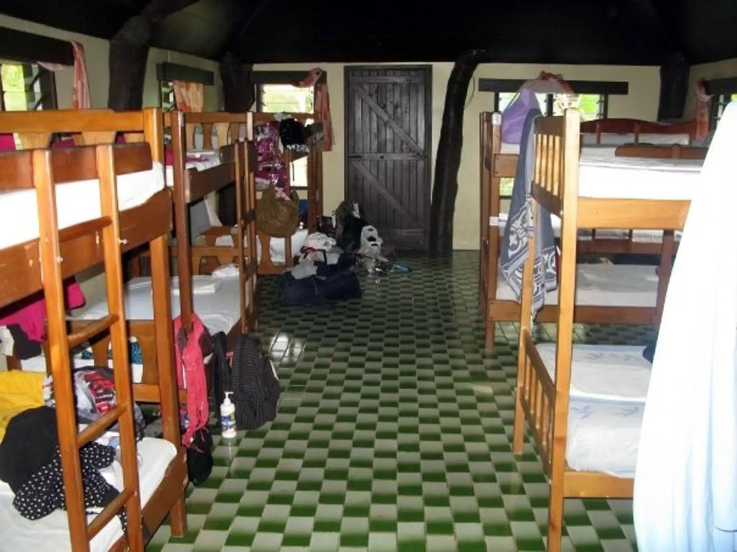 Ratu Kini Backpackers & Dive Resort