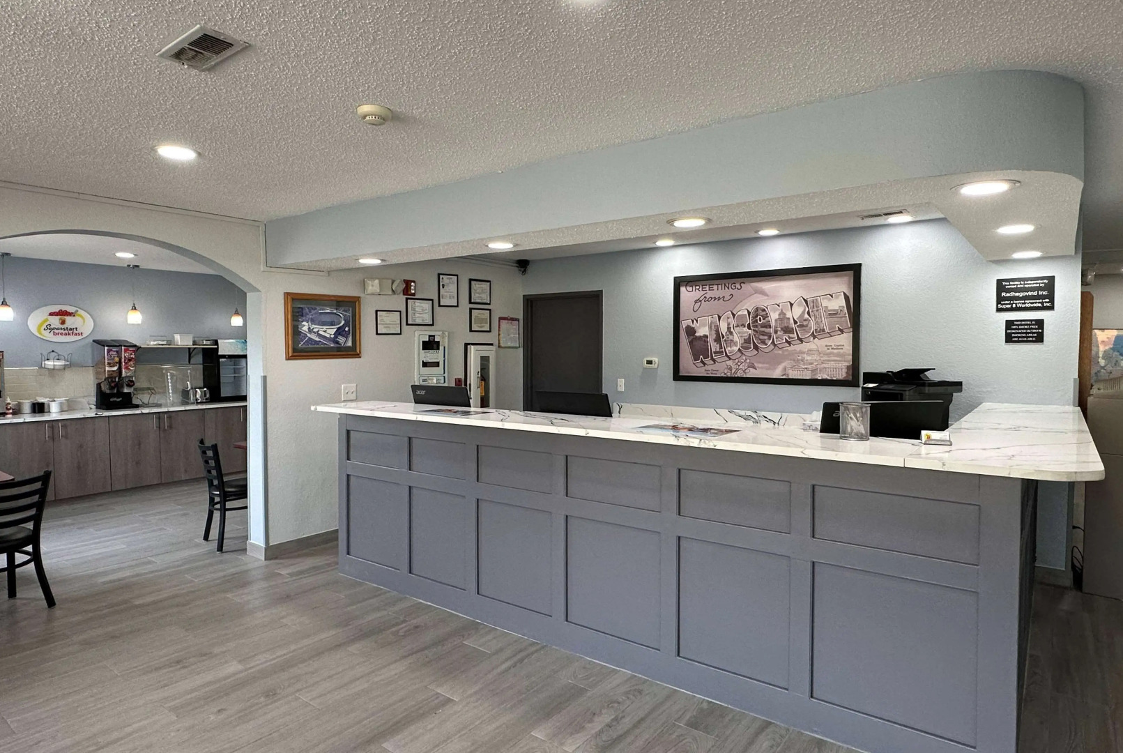 Super 8 by Wyndham Green Bay I-43 Bus. Park