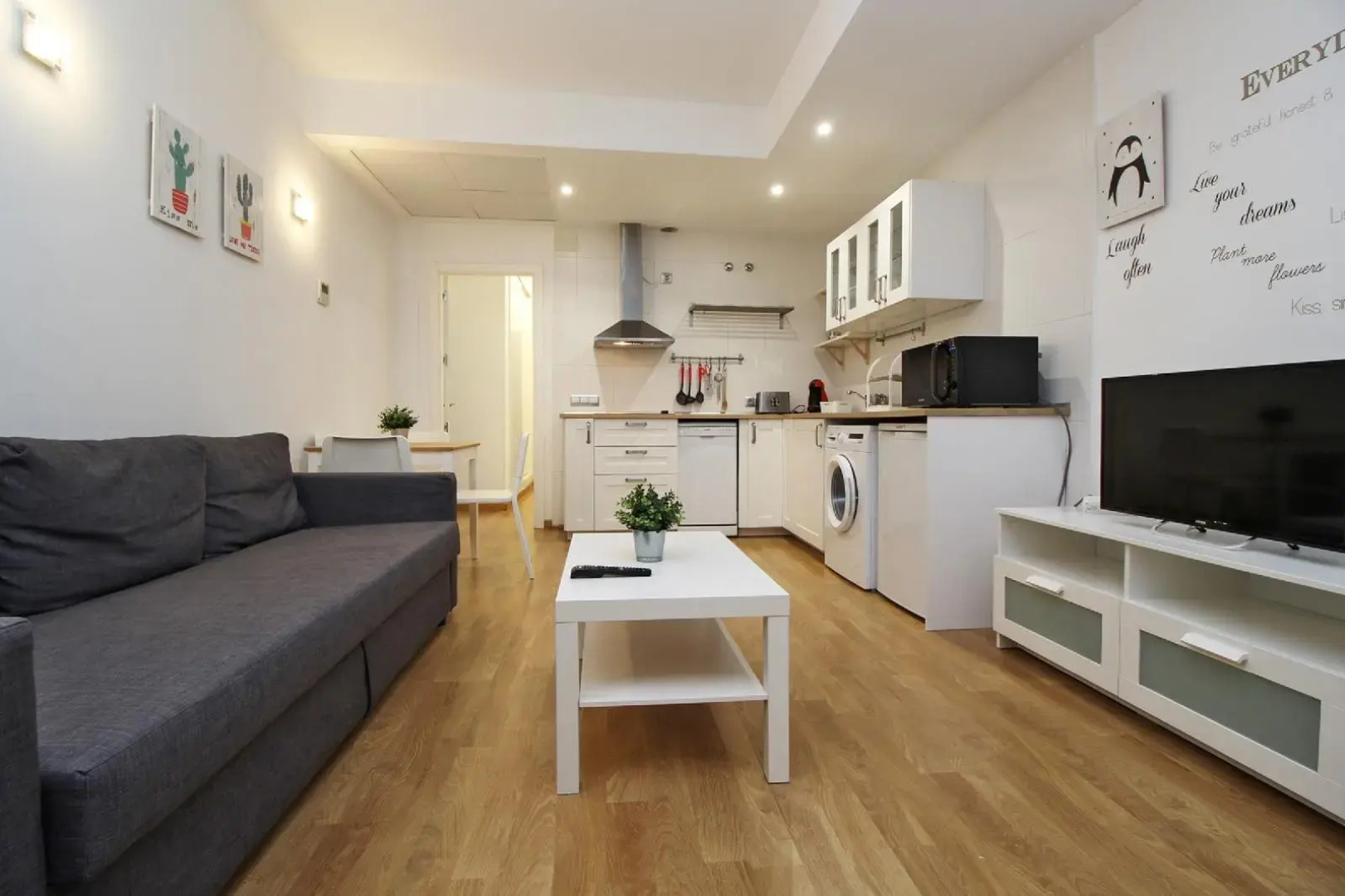 Del Parque Flats - Tribuna