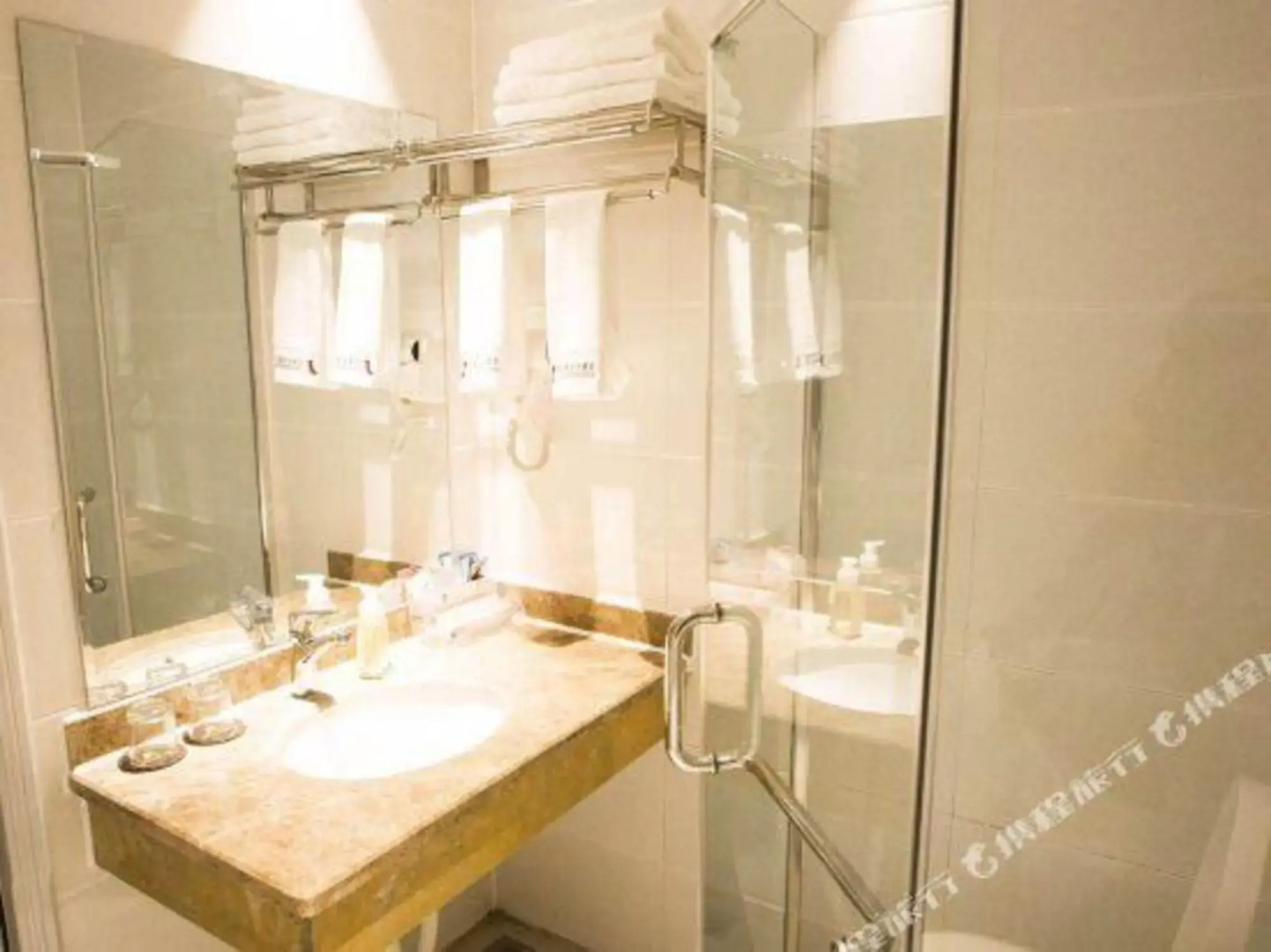 Junkai Business Hotel