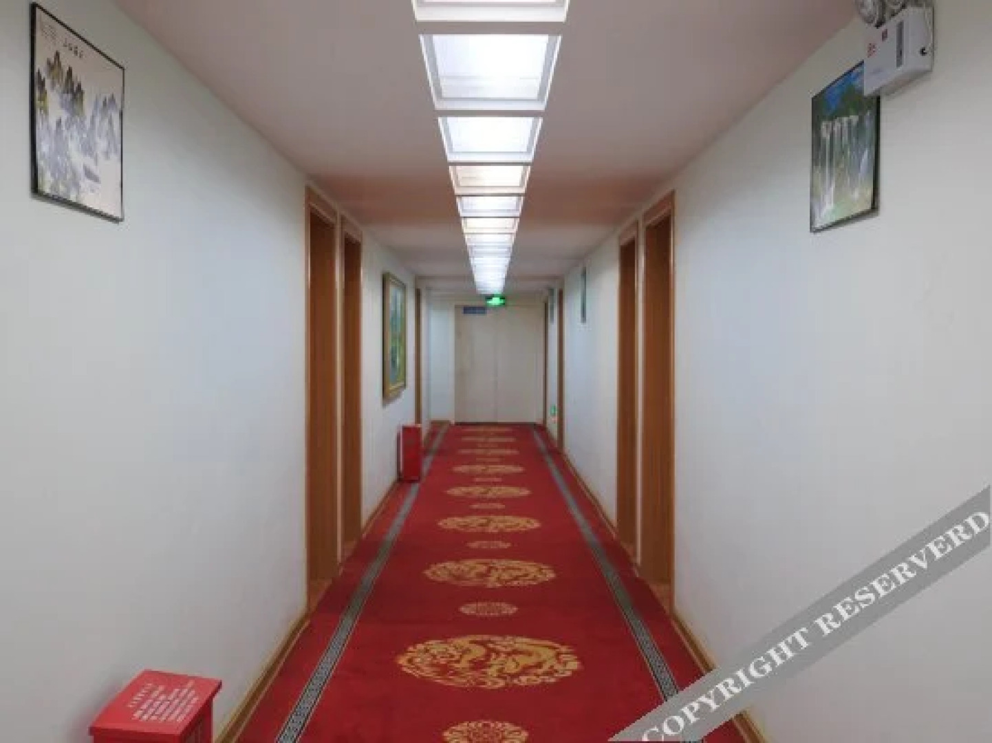 Xinlin Business Hotel