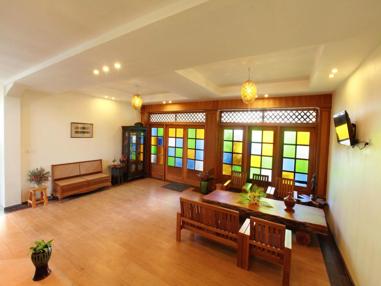 A Little Bit of Mandalay Tavern