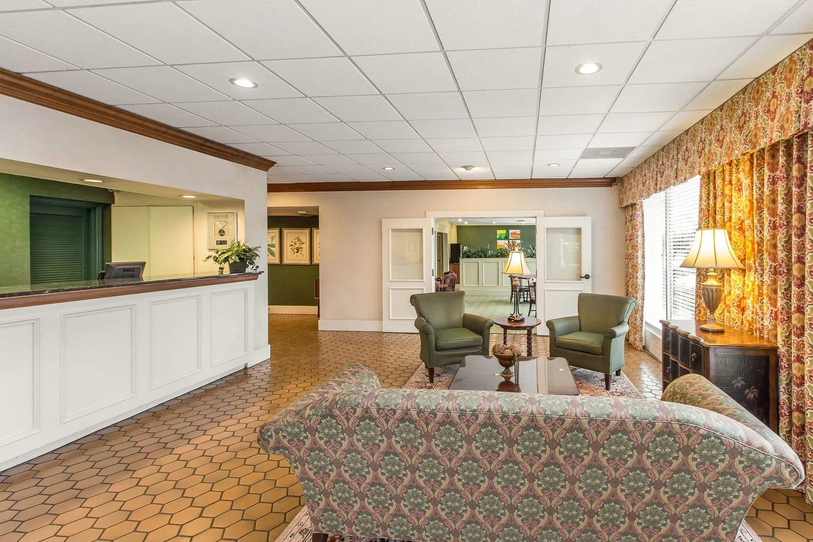 Quality Inn & Suites McDonough South I-75