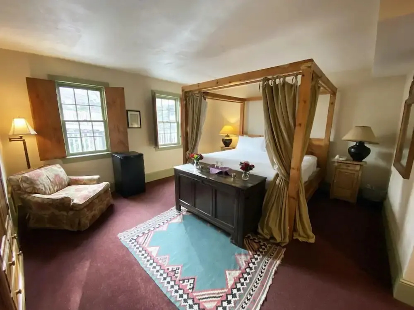 The Red Lion Inn Resort 1704