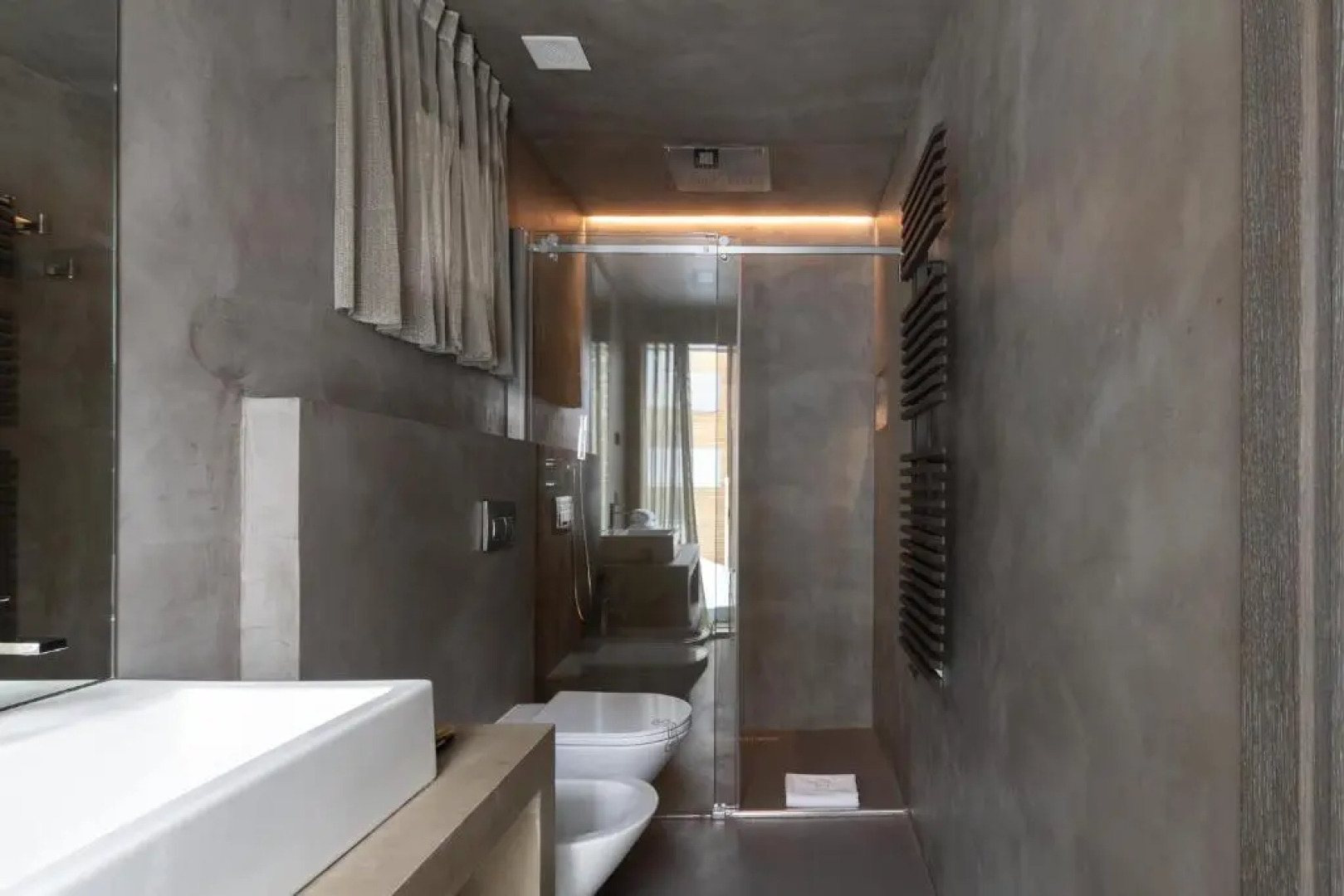 Bergman Mountain Hotel