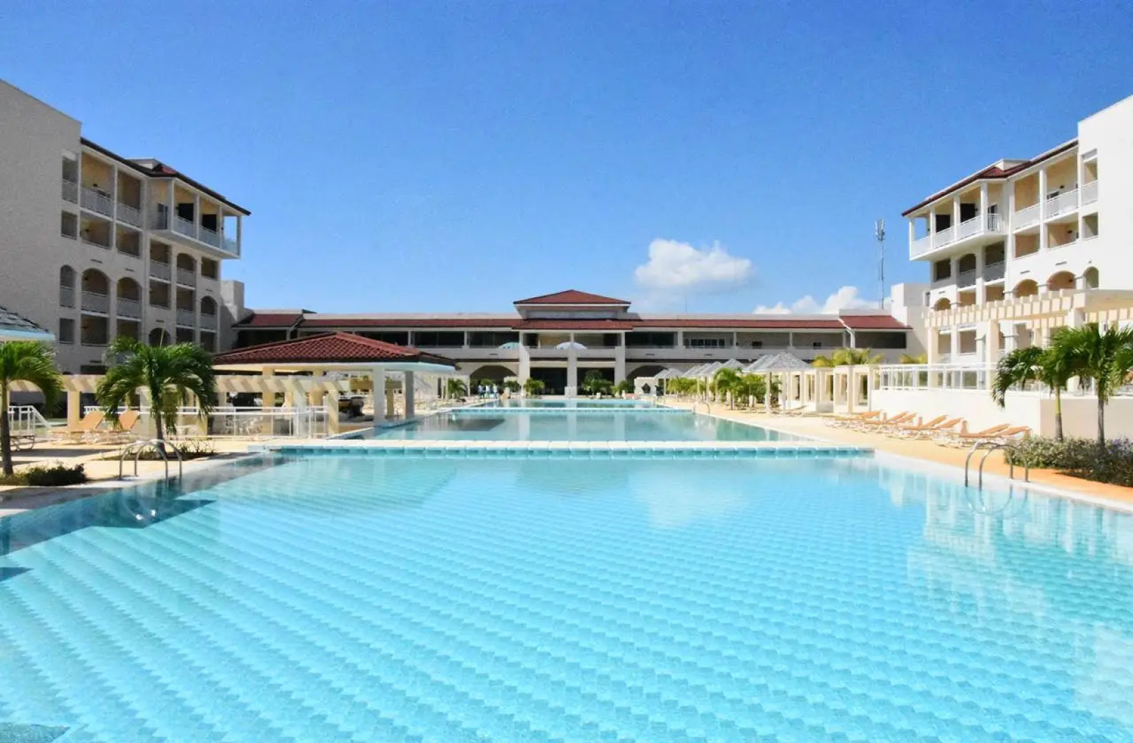 Grand Memories Holguin