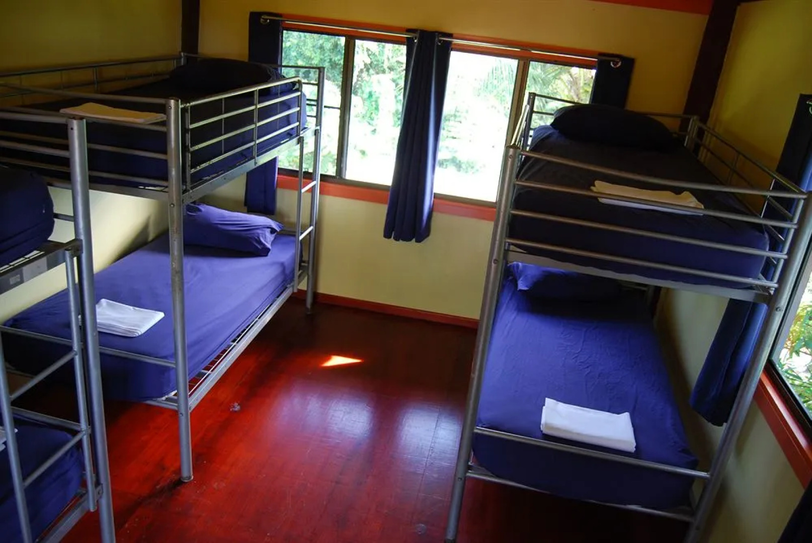 Jackaroo Treehouse Mission Beach - Hostel