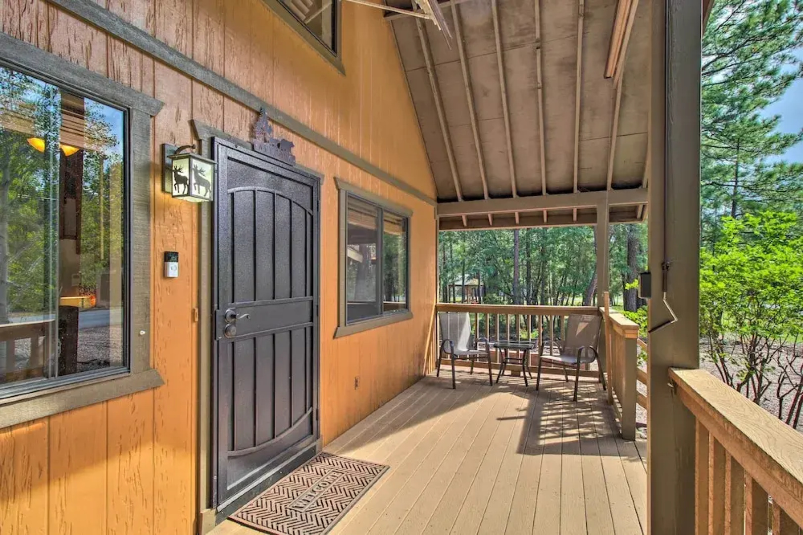 Cozy Pinetop Mountain Escape: Hike, Golf & Ski!