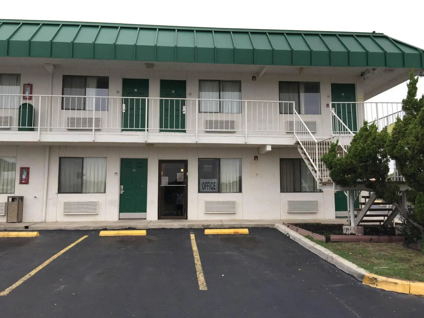 Q Lodging