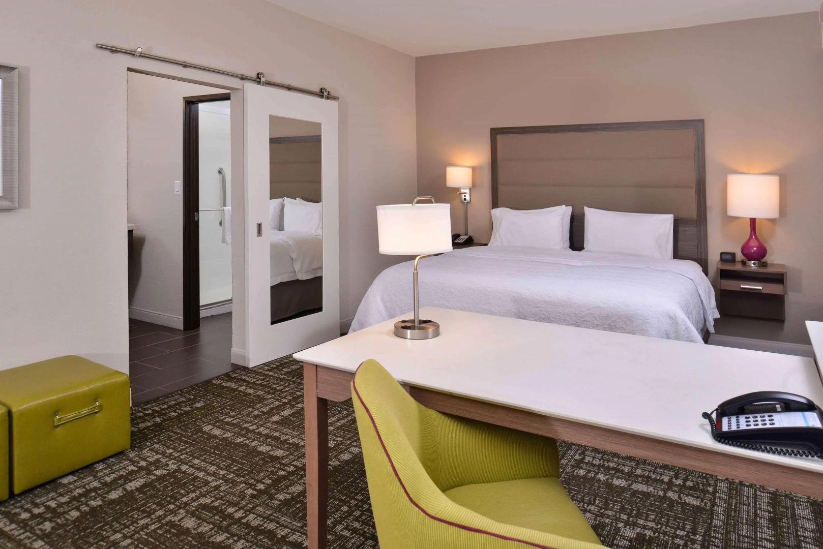 Hampton Inn & Suites Dallas Market Center